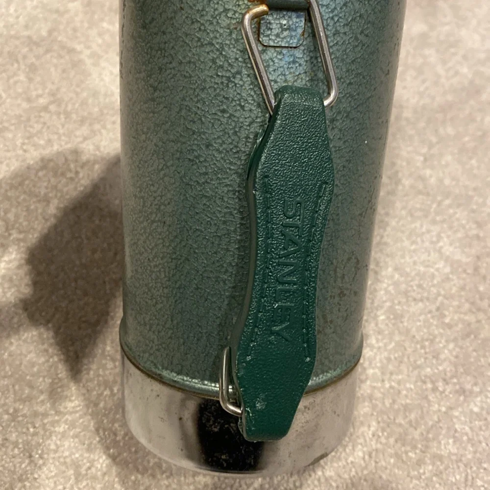 Stanley Classic Green and Silver Thermos - Picture 3 of 10